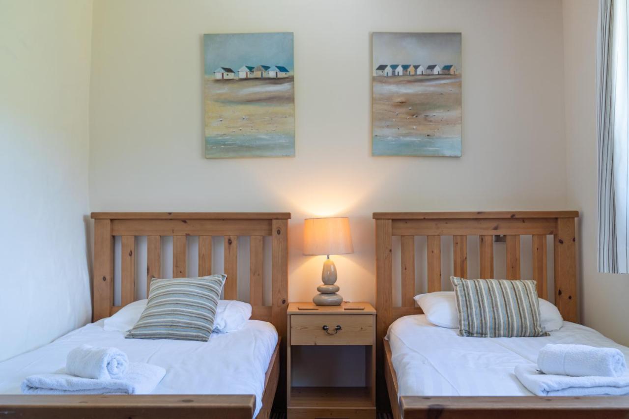 Wrth Y Nant Villa Saint Ishmaels  Eksteriør billede