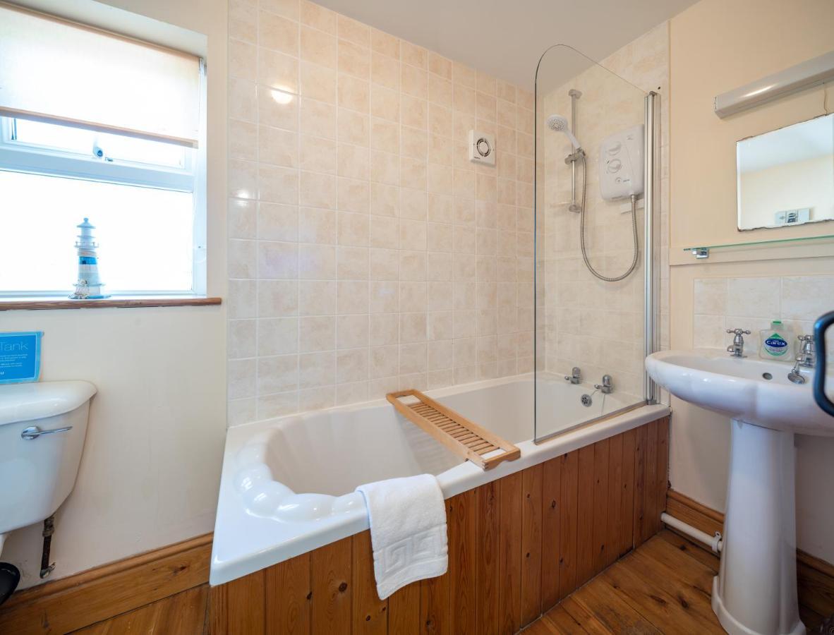 Wrth Y Nant Villa Saint Ishmaels  Eksteriør billede